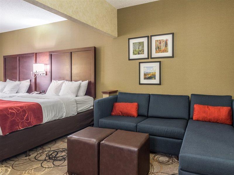 คอมฟอร์ต สวีท เซาท์ฟิลด์ Hotel ภายนอก รูปภาพ