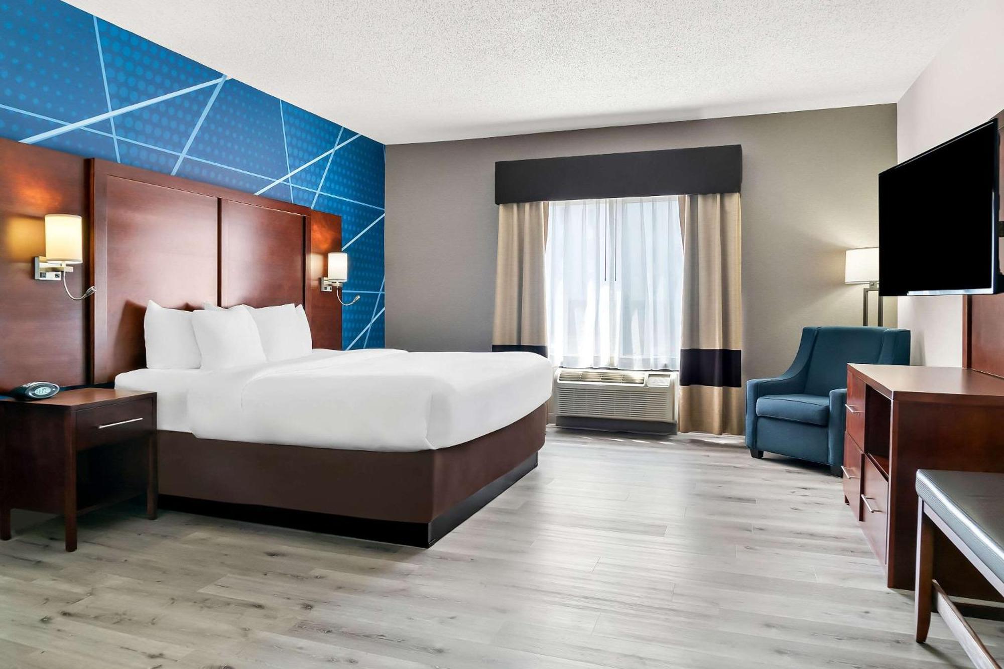 คอมฟอร์ต สวีท เซาท์ฟิลด์ Hotel ภายนอก รูปภาพ